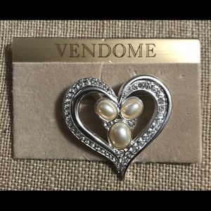 VENDOME By Coro Crystal & Pearl Heart Brooch